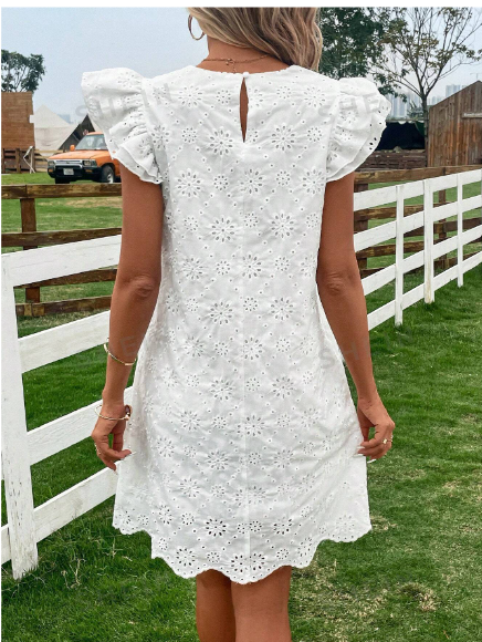 Vestido de mujer en ojalillo mangas estilo mariposas