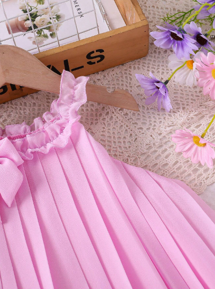 Vestido plizado color solido con decoración de lazo sin mangas para niña