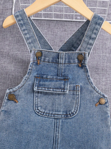 Mameluco en indigo de mezclilla con camiseta para bebe niño