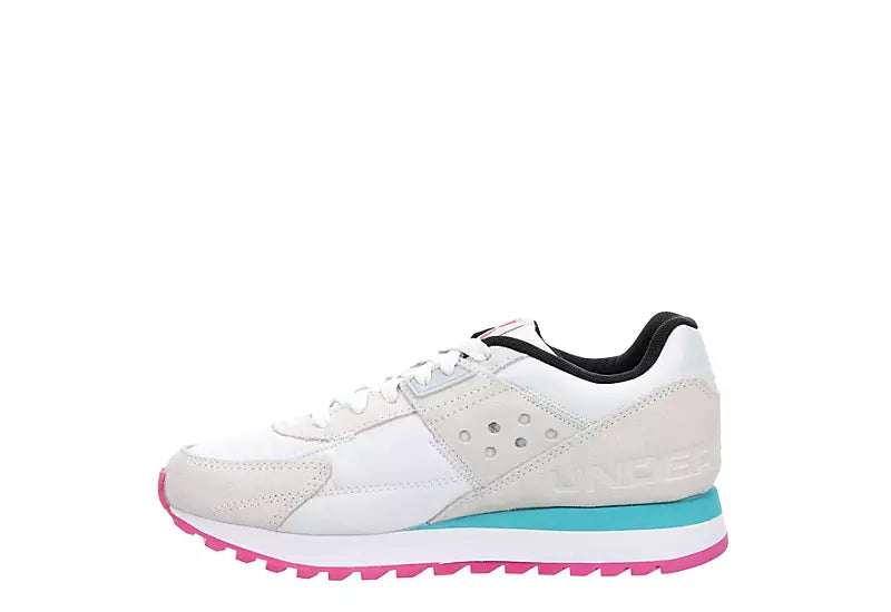 Tenis Under Armour Essential Runner Sneaker para mujer